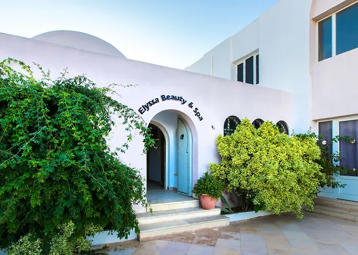 Samira Club Family And Couples Only